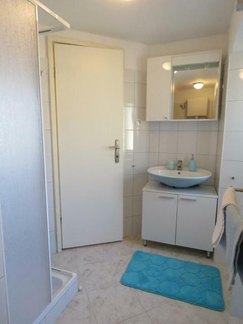 לאבין Apartment Tireli מראה חיצוני תמונה