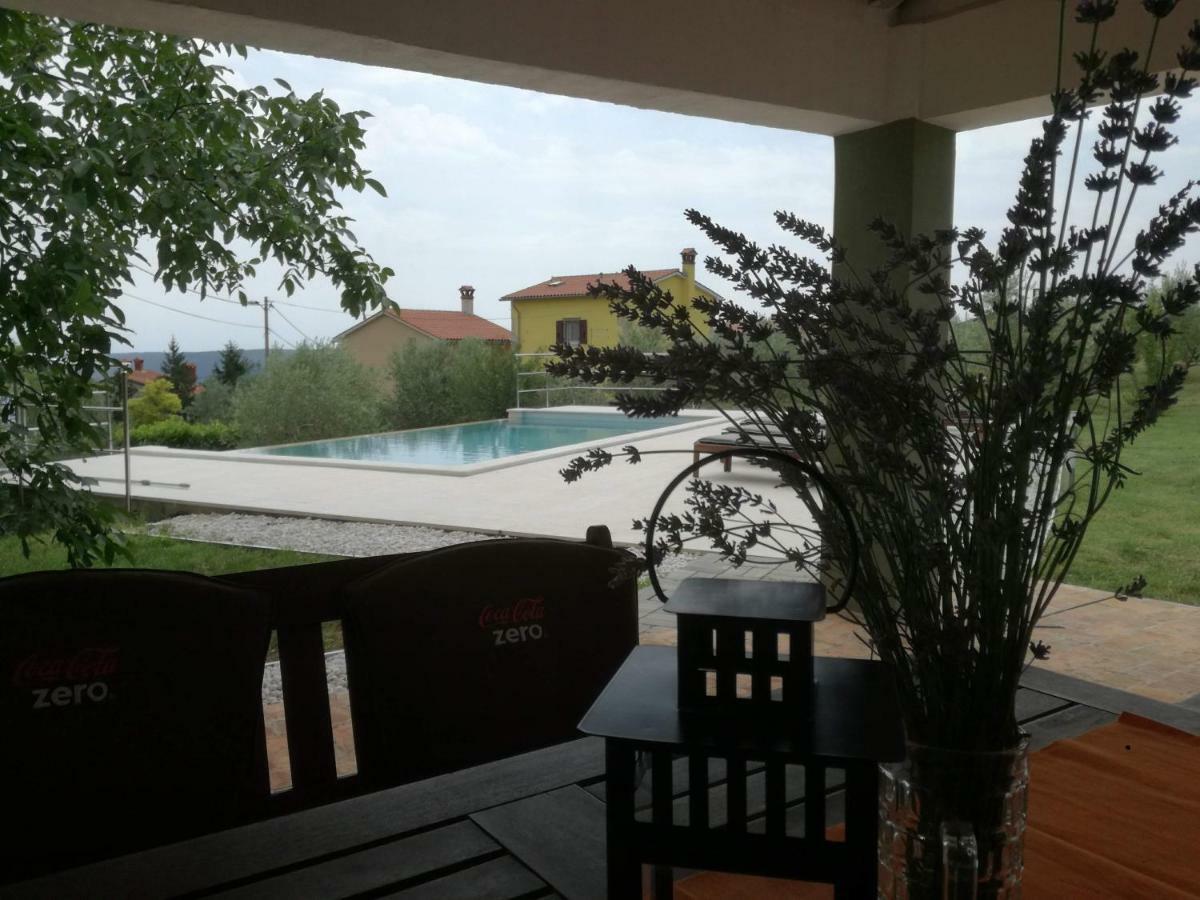 לאבין Apartment Tireli מראה חיצוני תמונה